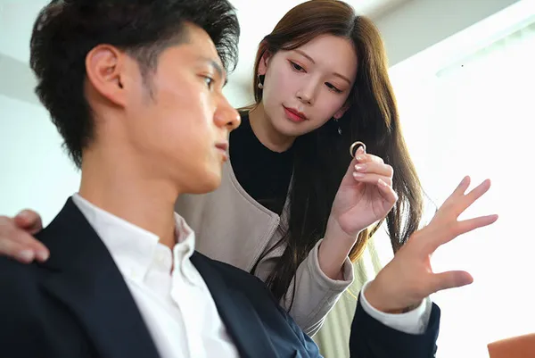 2k6 bao nhiêu tuổi Bà xã đi đi chơi, ông xã ở nhà bị nhỏ em bà xã gạ làm tình không trượt phát nào