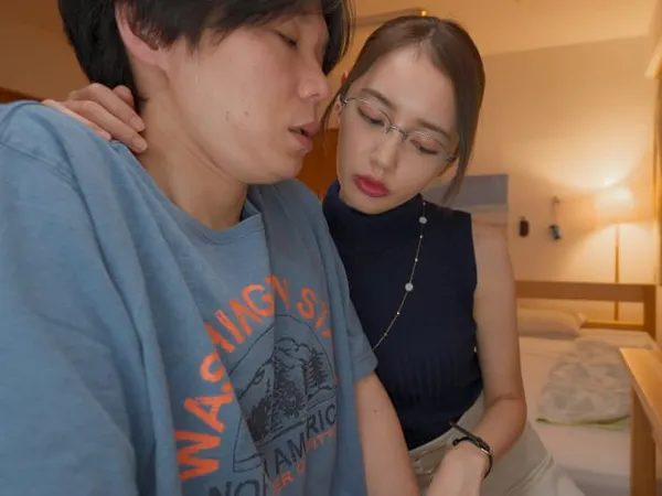 avatar mặc định ngầu Chị kế làm gia sư, dạy luôn môn &quot;sinh lý&quot; cho em trai